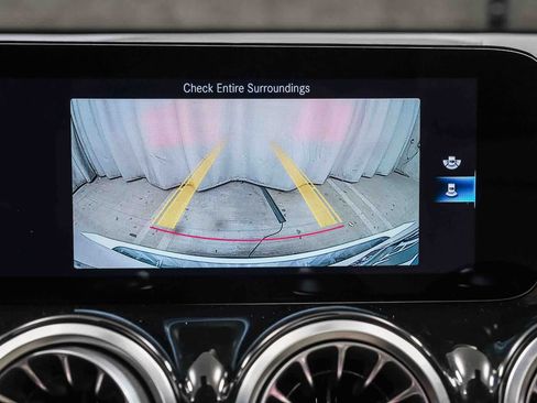 Certified 2023 Mercedes-Benz GLB 250 image 30