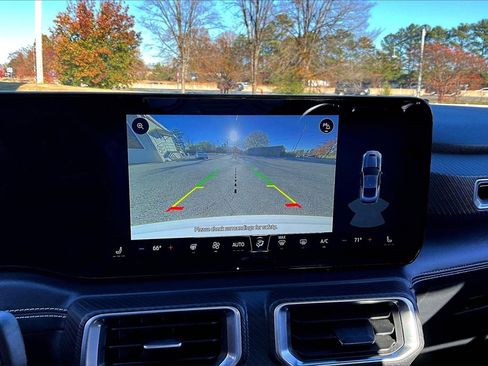 Used 2024 Ford Mustang GT Premium image 13