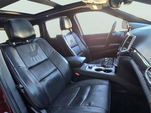 Used 2018 Jeep Grand Cherokee Overland image 38