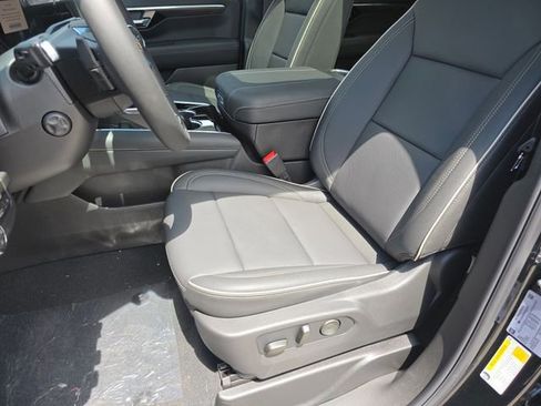 New 2026 Chevrolet Tahoe Premier w/ Sun And Tow Package AWD/4WD image 24