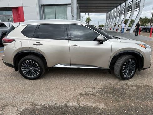 Certified 2024 Nissan Rogue Platinum image 7