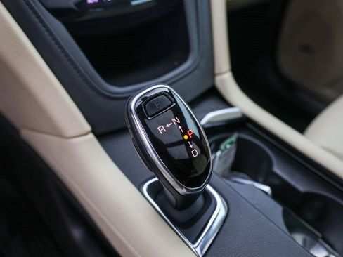 Used 2018 Cadillac XT5 Luxury w/ Driver Awareness Package image 28