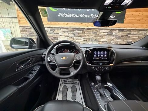 Used 2023 Chevrolet Traverse Premier w/ LPO, Floor Liner Package AWD/4WD image 19