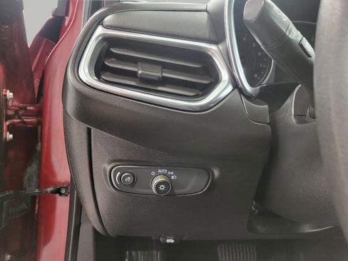 Used 2021 Chevrolet Equinox LT image 10