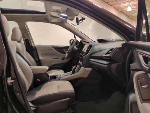 Used 2021 Subaru Forester Limited image 10