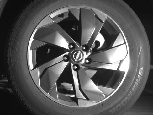Used 2025 Nissan Rogue SV image 14