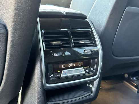 Used 2023 BMW X5 xDrive45e image 34