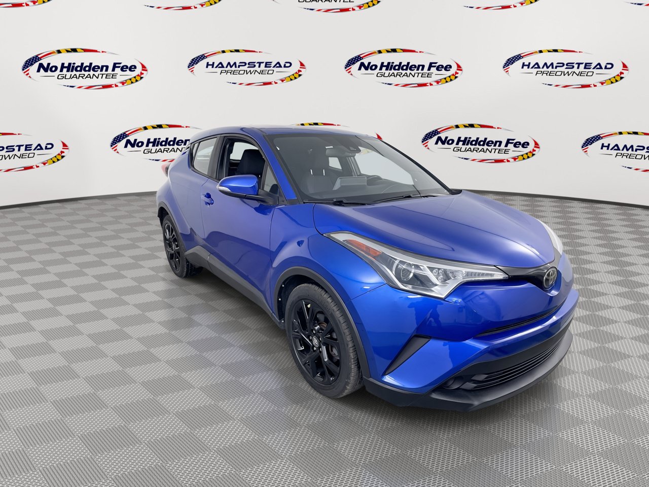Used 2019 Toyota C-HR XLE FWD image 3