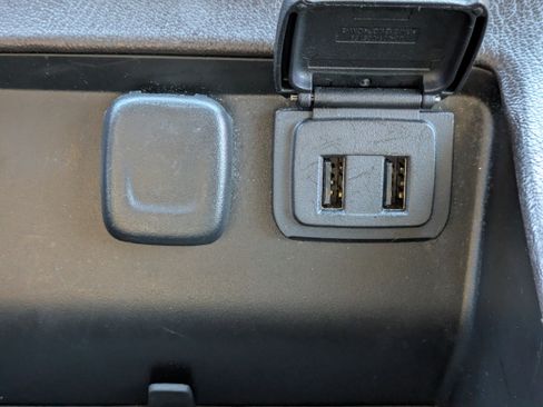 Used 2016 Chevrolet Tahoe LT image 30