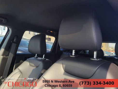 Used 2026 Jeep Compass Latitude AWD/4WD image 17
