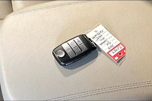 Used 2019 Kia Sedona EX FWD image 35