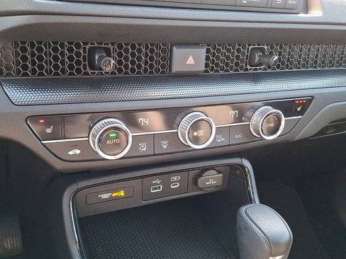 Used 2024 Honda CR-V EX image 16