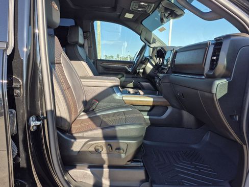 Used 2024 Chevrolet Silverado 2500 High Country w/ High Country Premium Package image 31