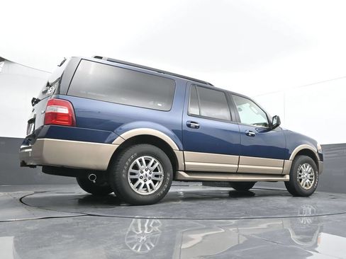 Used 2014 Ford Expedition EL XLT w/ Equipment Group 202A AWD/4WD image 32
