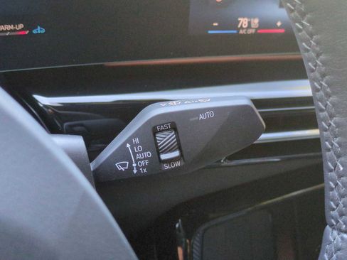 New 2025 BMW X2 xDrive28i w/ Convenience Package image 27