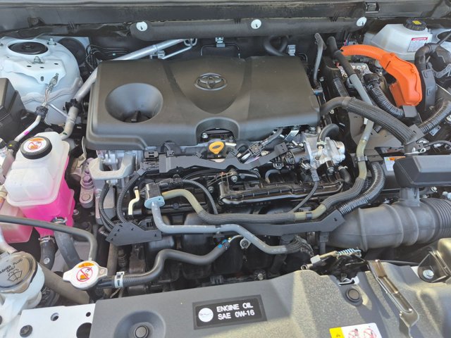 Used 2022 Toyota RAV4 LE AWD/4WD image 28