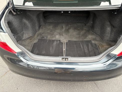 Used 2013 Toyota Camry SE w/ Leather Pkg image 17