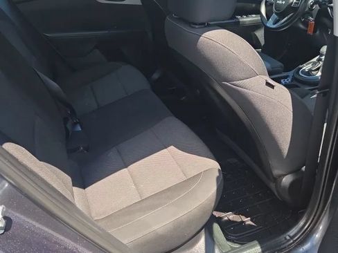 Used 2023 Kia Forte LXS FWD image 9