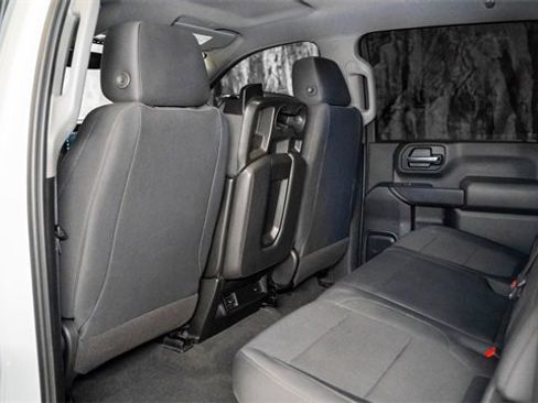 Used 2021 GMC Sierra 2500 4x4 Crew Cab w/ Gooseneck/5TH Wheel Package image 14