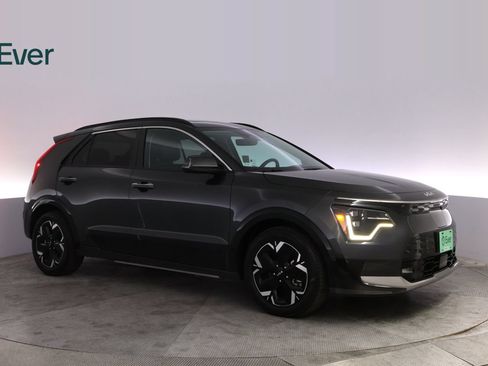 Used 2023 Kia Niro Wave w/ Wave Preserve Package FWD image 14