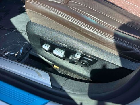 Used 2021 BMW 750i xDrive w/ Executive Package image 20