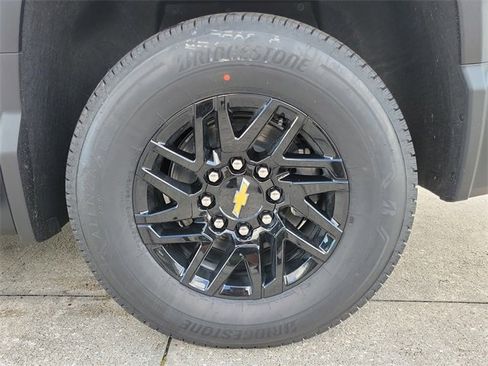 New 2026 Chevrolet Silverado EV LT image 5