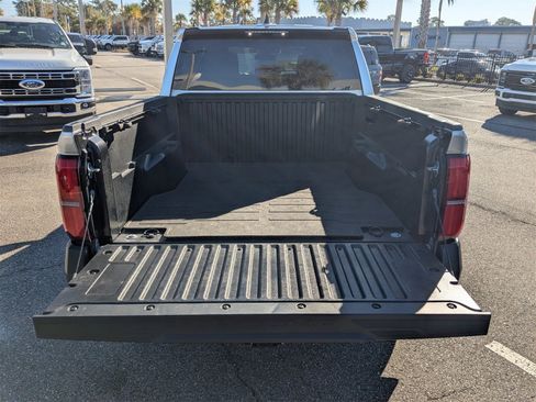 Used 2024 Toyota Tacoma SR image 13