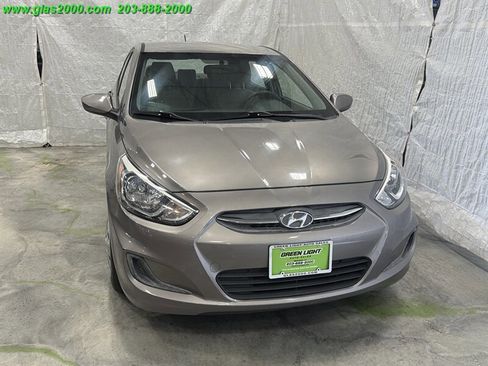 Used 2017 Hyundai Accent SE FWD image 29