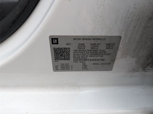 Used 2018 Chevrolet Silverado 1500 LT image 11