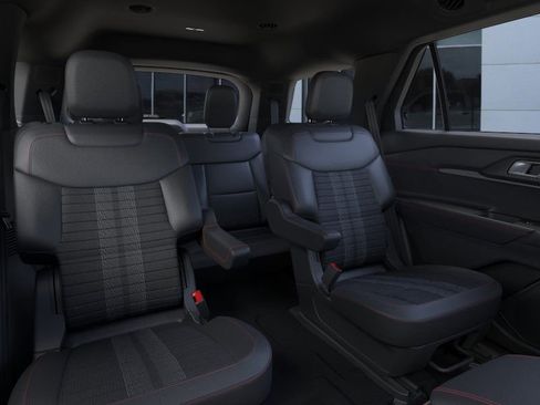 New 2026 Ford Explorer ST-Line w/ ST-Line Street Pack image 11