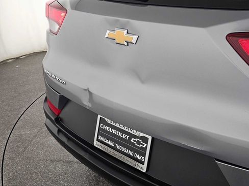 Used 2023 Chevrolet TrailBlazer LS FWD image 21