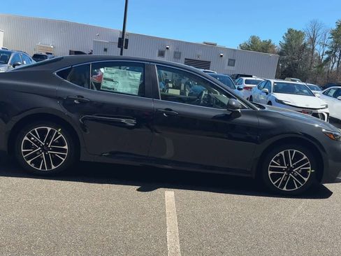 New 2026 Toyota Camry XLE AWD/4WD image 9