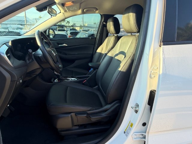 Certified 2024 Buick Encore GX Sport Touring FWD image 12