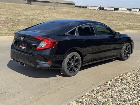 Used 2020 Honda Civic Sport image 4