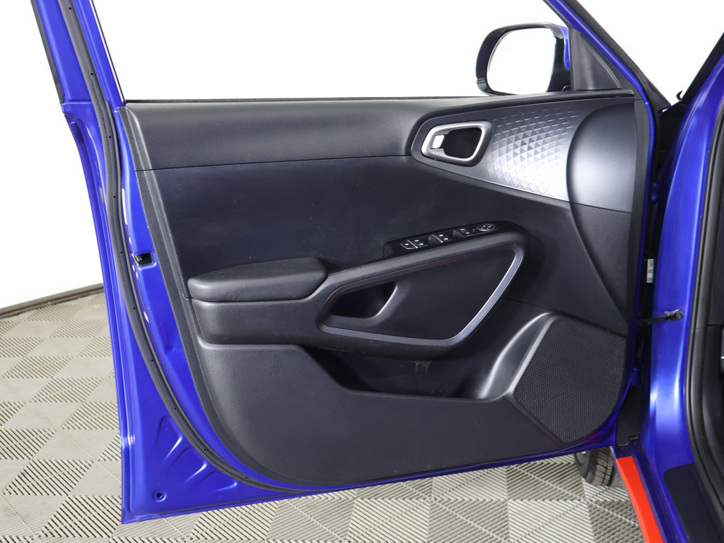 Used 2022 Kia Soul GT-Line FWD image 22