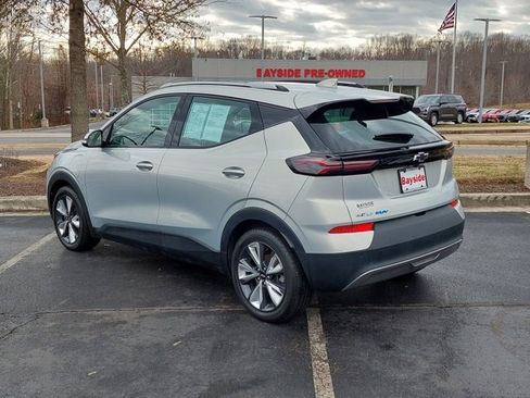 Used 2023 Chevrolet Bolt EUV LT w/ Convenience Package image 15