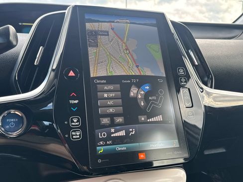 Used 2019 Toyota Prius Prime Advanced FWD image 22