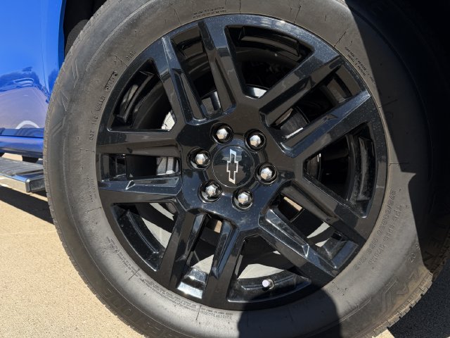Used 2025 Chevrolet Silverado 1500 RST RWD image 9