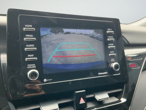 Used 2023 Toyota Camry SE FWD image 12