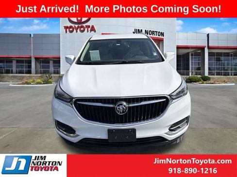 Used 2018 Buick Enclave Essence FWD image 6