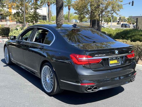 Used 2018 BMW ALPINA B7 xDrive image 2