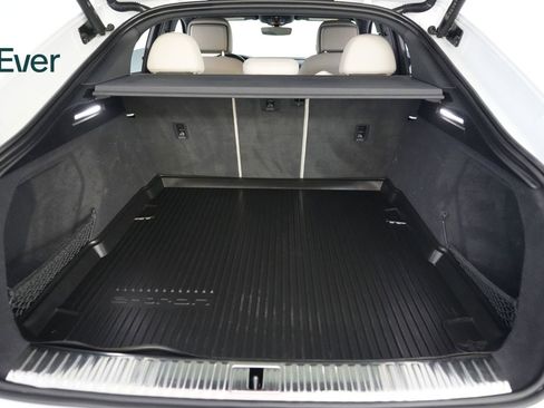 Used 2024 Audi Q8 e-tron Premium Plus w/ Premium Plus Package AWD/4WD image 8