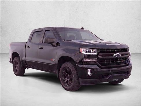 Used 2018 Chevrolet Silverado 1500 LTZ Z71 w/ Midnight Edition AWD/4WD image 3