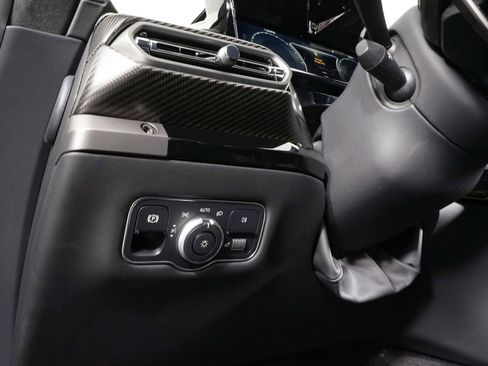 New 2026 Aston Martin V8 Vantage Base image 15