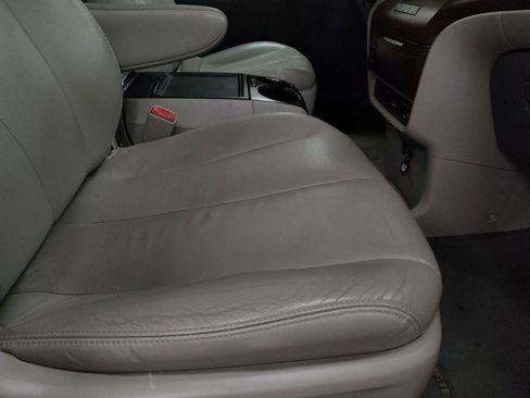 Used 2013 Toyota Sienna XLE image 19