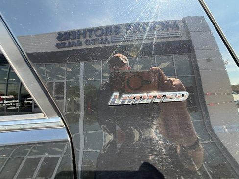 Used 2021 Toyota 4Runner Limited image 9