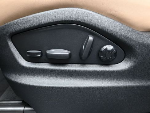 New 2026 Porsche Cayenne image 15