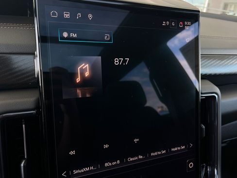 New 2026 GMC Yukon XL AT4 w/ AT4 Premium Plus Package AWD/4WD image 19