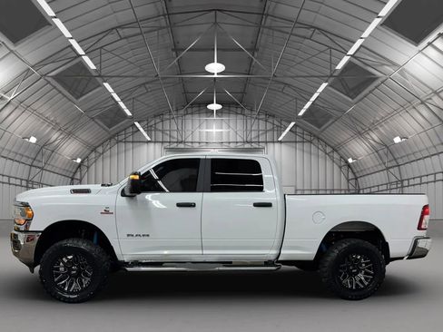 Used 2024 RAM 2500 Big Horn w/ Off Road Package AWD/4WD image 2