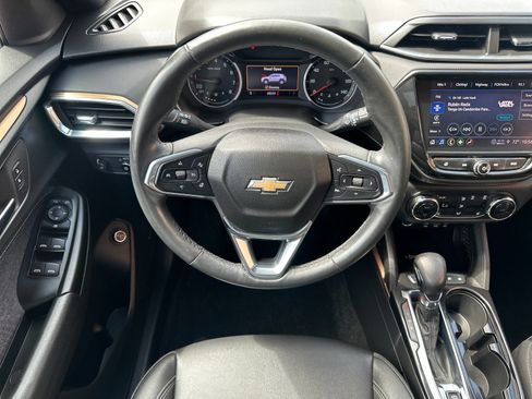 Used 2023 Chevrolet TrailBlazer ACTIV w/ Sun and Liftgate Package FWD image 18